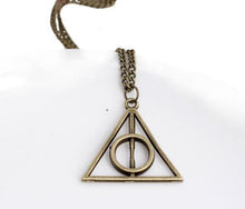 Load image into Gallery viewer, Harry Potter Hedwig Necklace